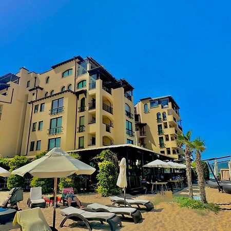 サニービーチ Oazis Vip Clubアパートホテル エクステリア 写真